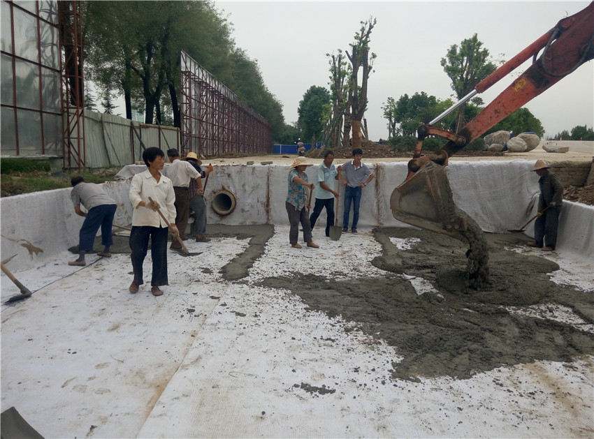 壩坡防滑槽合格鋪設複合91香蕉视频下载地址膜具備的條件